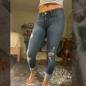 Low-rise crop Jean legging with advanced stretch